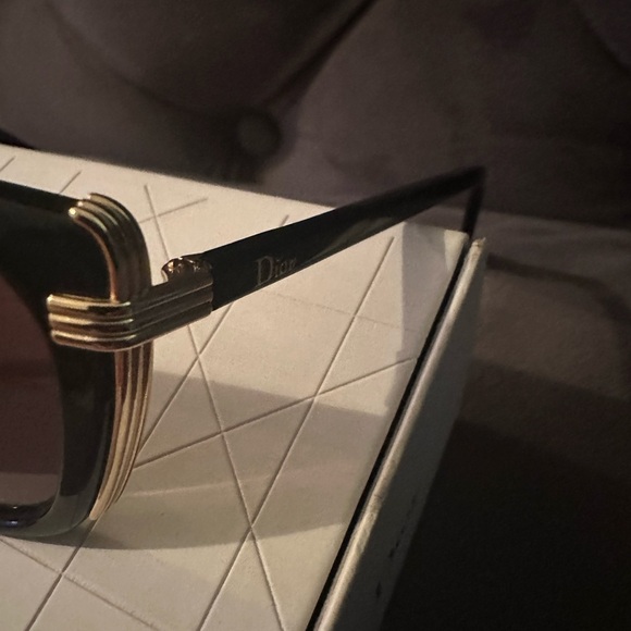 Christian Dior Black Shades with gold hardware COA included + case and cloth - Picture 9 of 16